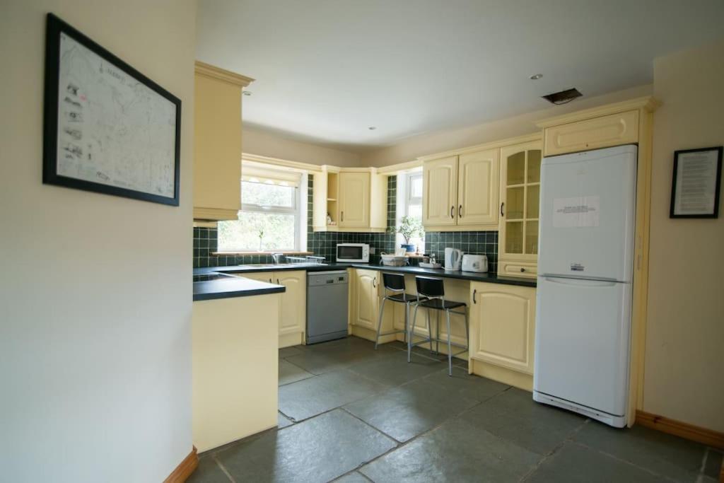 *Spacious Irish Cottage* Fanore Bagian luar foto