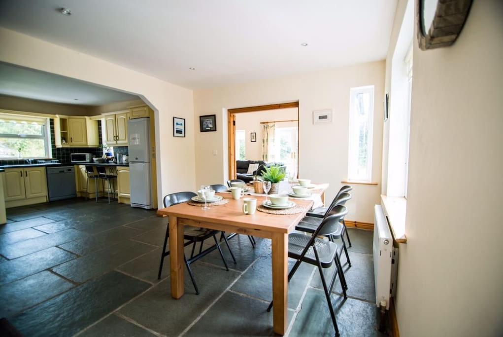 *Spacious Irish Cottage* Fanore Bagian luar foto
